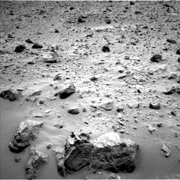 Nasa's Mars rover Curiosity acquired this image using its Left Navigation Camera on Sol 696, at drive 1426, site number 39