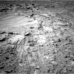 Nasa's Mars rover Curiosity acquired this image using its Left Navigation Camera on Sol 703, at drive 1678, site number 39