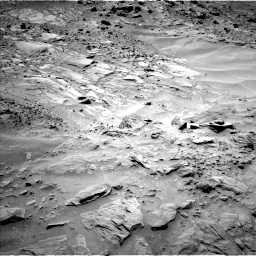 Nasa's Mars rover Curiosity acquired this image using its Left Navigation Camera on Sol 703, at drive 1726, site number 39