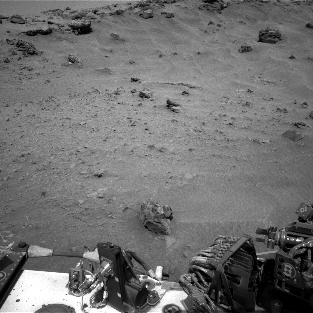 Nasa's Mars rover Curiosity acquired this image using its Left Navigation Camera on Sol 706, at drive 200, site number 40