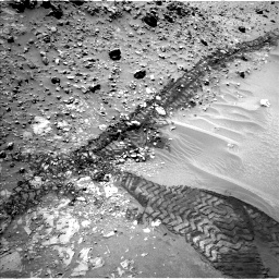 Nasa's Mars rover Curiosity acquired this image using its Left Navigation Camera on Sol 709, at drive 254, site number 40