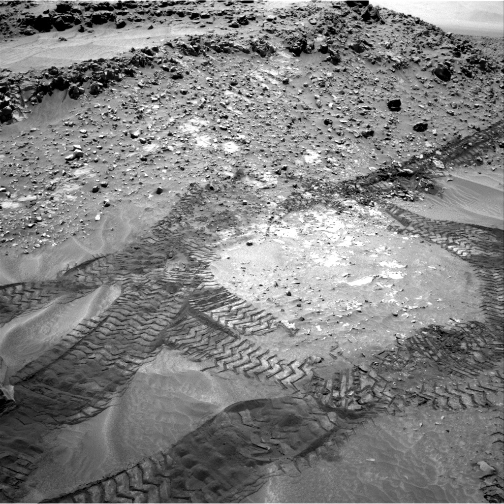 Nasa's Mars rover Curiosity acquired this image using its Right Navigation Camera on Sol 709, at drive 278, site number 40