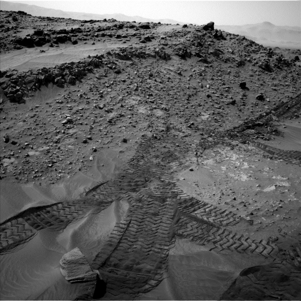 Nasa's Mars rover Curiosity acquired this image using its Left Navigation Camera on Sol 710, at drive 480, site number 40