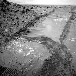 Nasa's Mars rover Curiosity acquired this image using its Left Navigation Camera on Sol 711, at drive 528, site number 40