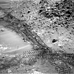 Nasa's Mars rover Curiosity acquired this image using its Left Navigation Camera on Sol 717, at drive 1270, site number 40