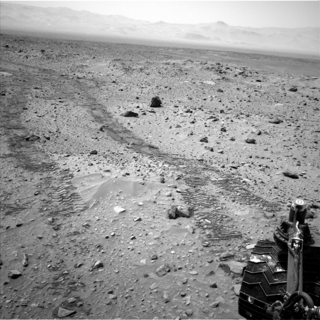 Nasa's Mars rover Curiosity acquired this image using its Left Navigation Camera on Sol 718, at drive 1286, site number 40