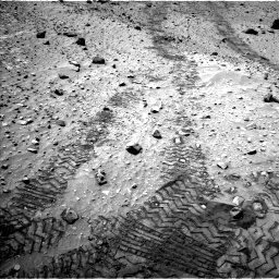 Nasa's Mars rover Curiosity acquired this image using its Left Navigation Camera on Sol 729, at drive 1378, site number 40