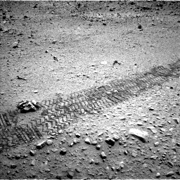 Nasa's Mars rover Curiosity acquired this image using its Left Navigation Camera on Sol 729, at drive 1582, site number 40