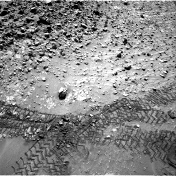 Nasa's Mars rover Curiosity acquired this image using its Right Navigation Camera on Sol 729, at drive 1390, site number 40
