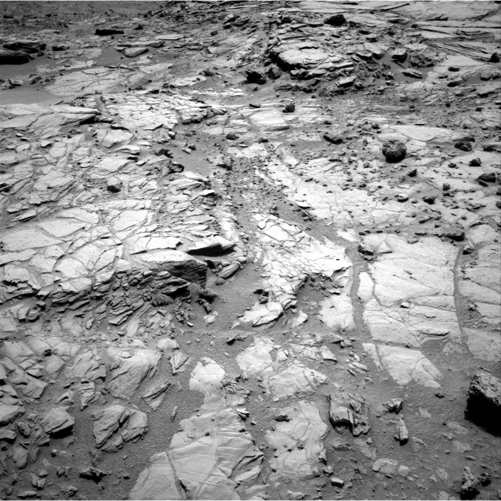 Nasa's Mars rover Curiosity acquired this image using its Right Navigation Camera on Sol 739, at drive 712, site number 41