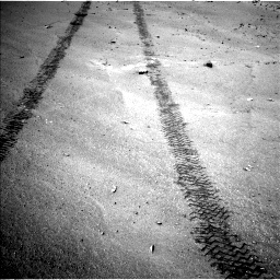 Nasa's Mars rover Curiosity acquired this image using its Left Navigation Camera on Sol 751, at drive 426, site number 42