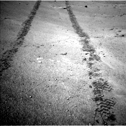 Nasa's Mars rover Curiosity acquired this image using its Left Navigation Camera on Sol 751, at drive 450, site number 42