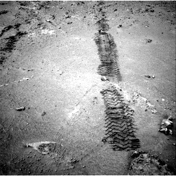 Nasa's Mars rover Curiosity acquired this image using its Right Navigation Camera on Sol 751, at drive 300, site number 42
