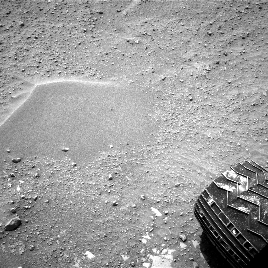 Nasa's Mars rover Curiosity acquired this image using its Left Navigation Camera on Sol 753, at drive 1020, site number 42