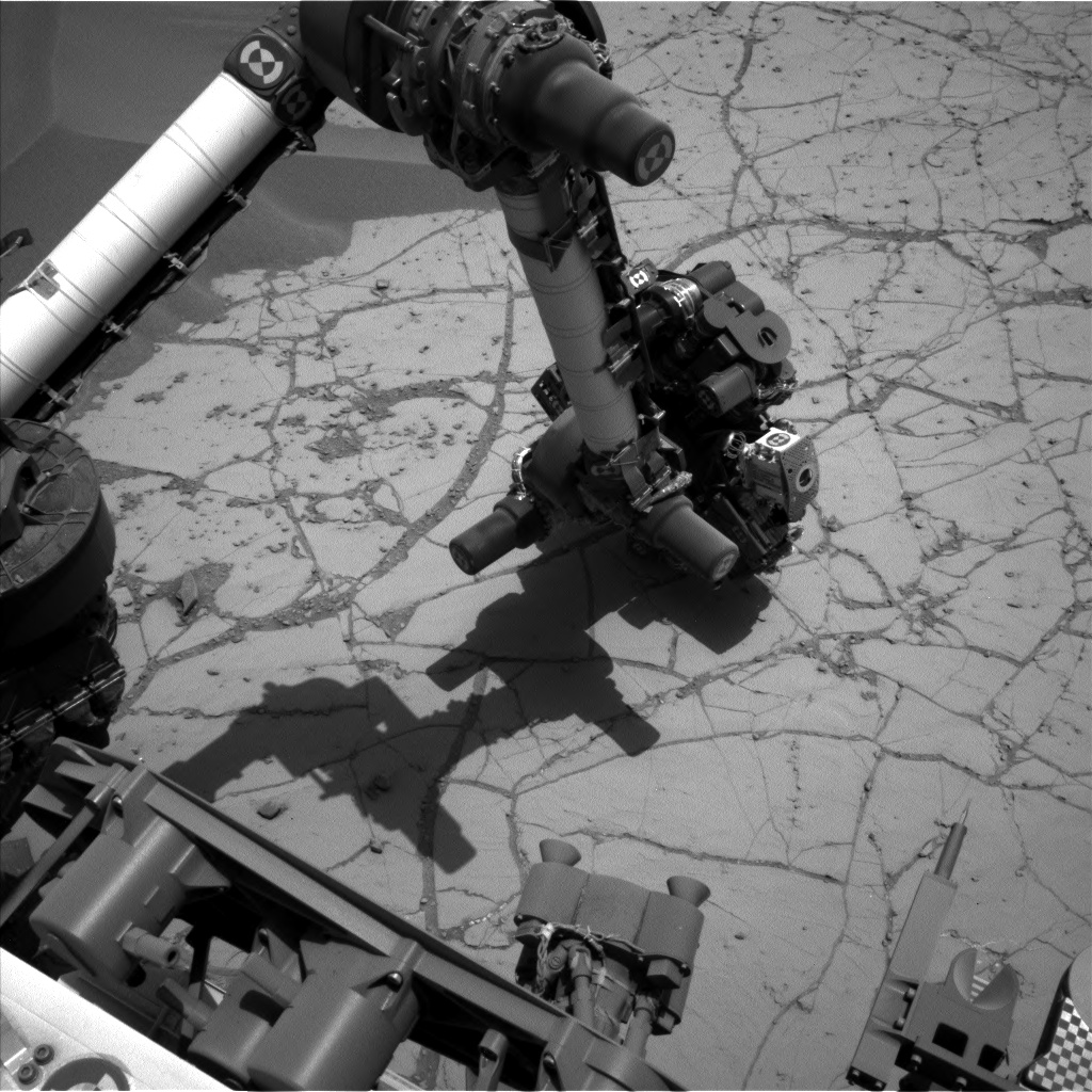 Nasa's Mars rover Curiosity acquired this image using its Left Navigation Camera on Sol 755, at drive 1020, site number 42