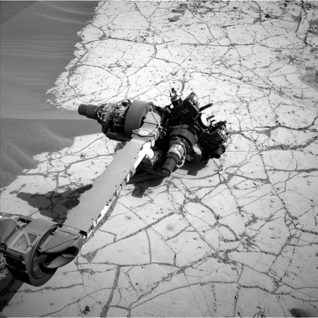 Nasa's Mars rover Curiosity acquired this image using its Left Navigation Camera on Sol 779, at drive 0, site number 43