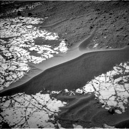 Nasa's Mars rover Curiosity acquired this image using its Left Navigation Camera on Sol 780, at drive 108, site number 43