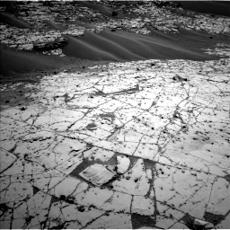 Nasa's Mars rover Curiosity acquired this image using its Left Navigation Camera on Sol 780, at drive 162, site number 43