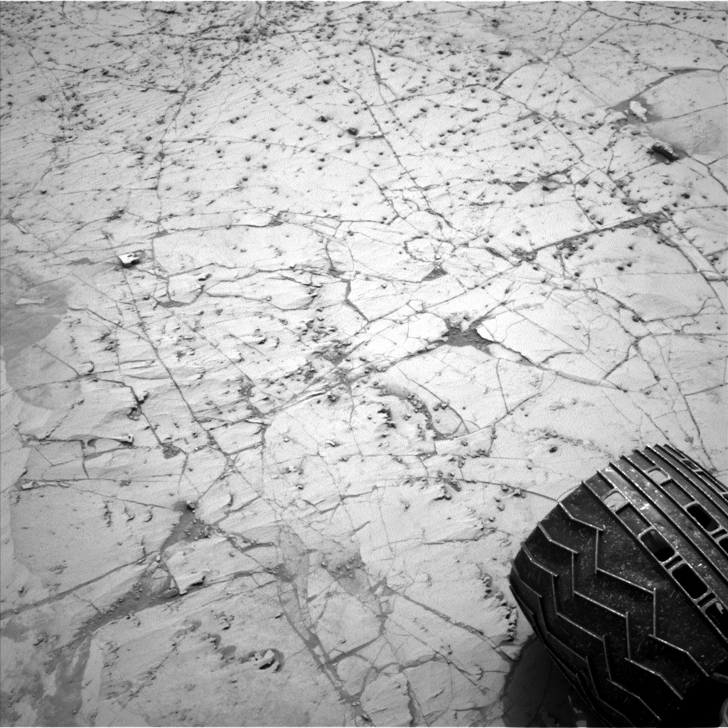 Nasa's Mars rover Curiosity acquired this image using its Left Navigation Camera on Sol 787, at drive 102, site number 44
