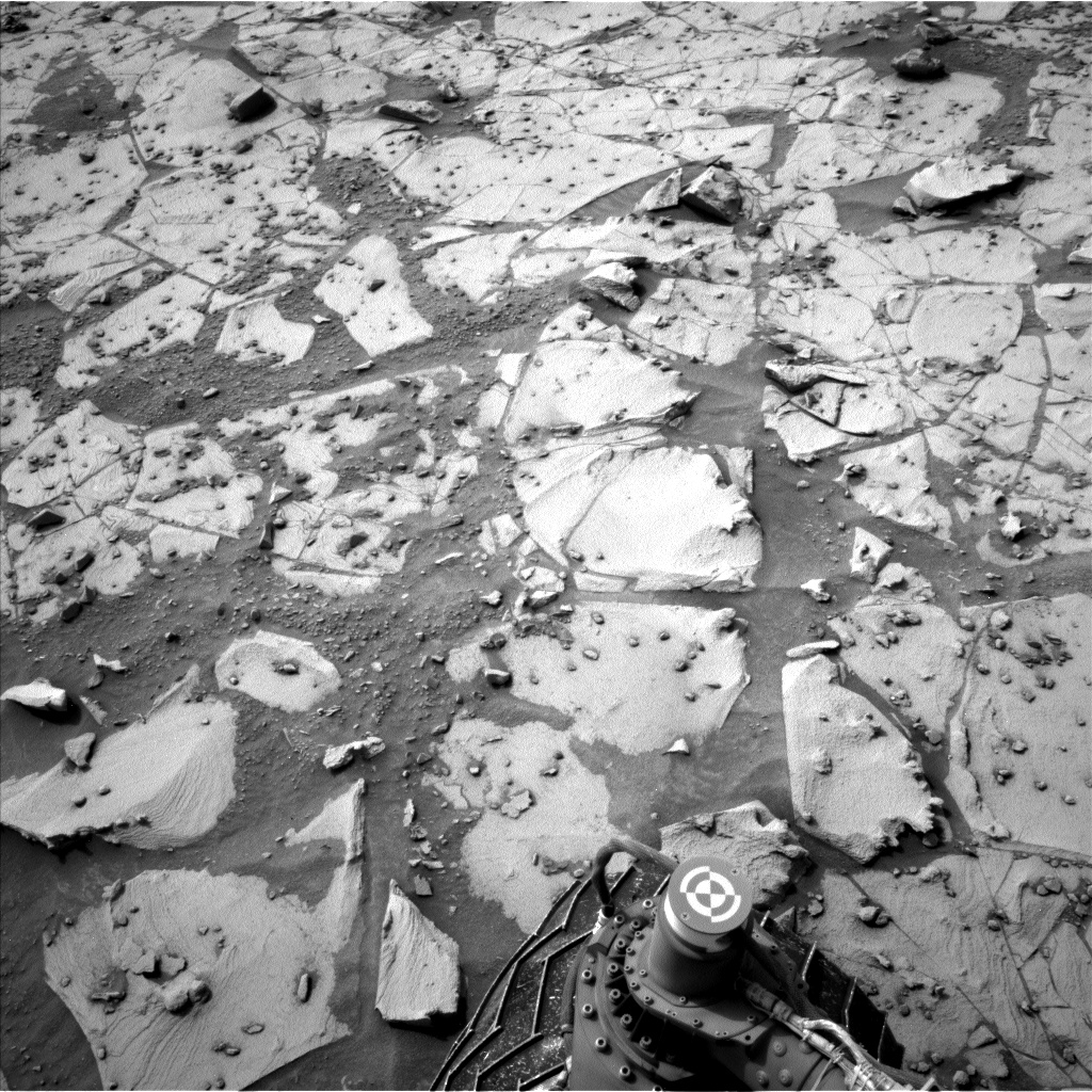 Nasa's Mars rover Curiosity acquired this image using its Left Navigation Camera on Sol 792, at drive 298, site number 44