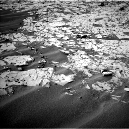 Nasa's Mars rover Curiosity acquired this image using its Left Navigation Camera on Sol 792, at drive 328, site number 44