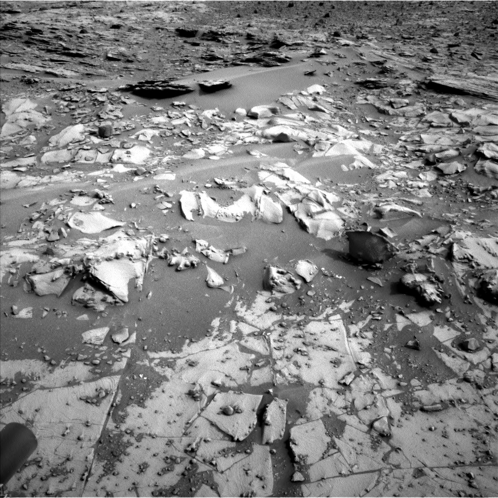 Nasa's Mars rover Curiosity acquired this image using its Left Navigation Camera on Sol 792, at drive 334, site number 44