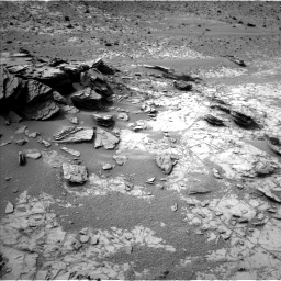 Nasa's Mars rover Curiosity acquired this image using its Left Navigation Camera on Sol 794, at drive 520, site number 44