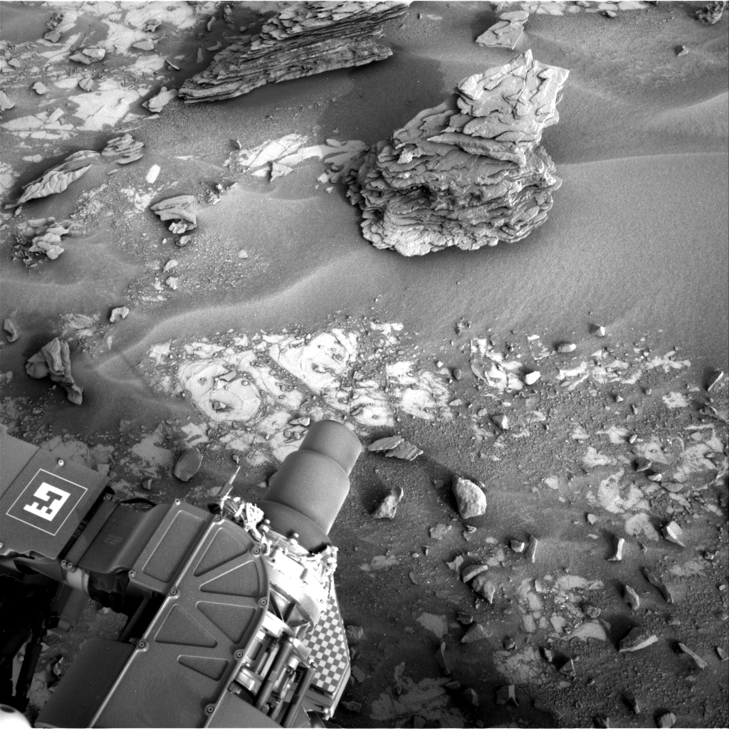 Nasa's Mars rover Curiosity acquired this image using its Right Navigation Camera on Sol 794, at drive 568, site number 44