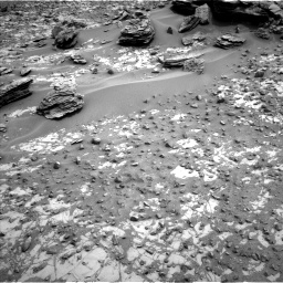 Nasa's Mars rover Curiosity acquired this image using its Left Navigation Camera on Sol 797, at drive 586, site number 44