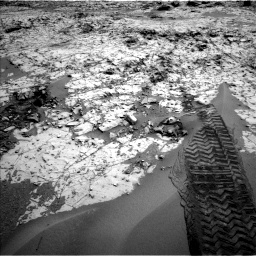 Nasa's Mars rover Curiosity acquired this image using its Left Navigation Camera on Sol 797, at drive 706, site number 44