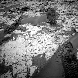 Nasa's Mars rover Curiosity acquired this image using its Left Navigation Camera on Sol 797, at drive 736, site number 44