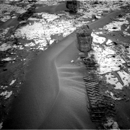 Nasa's Mars rover Curiosity acquired this image using its Left Navigation Camera on Sol 797, at drive 754, site number 44
