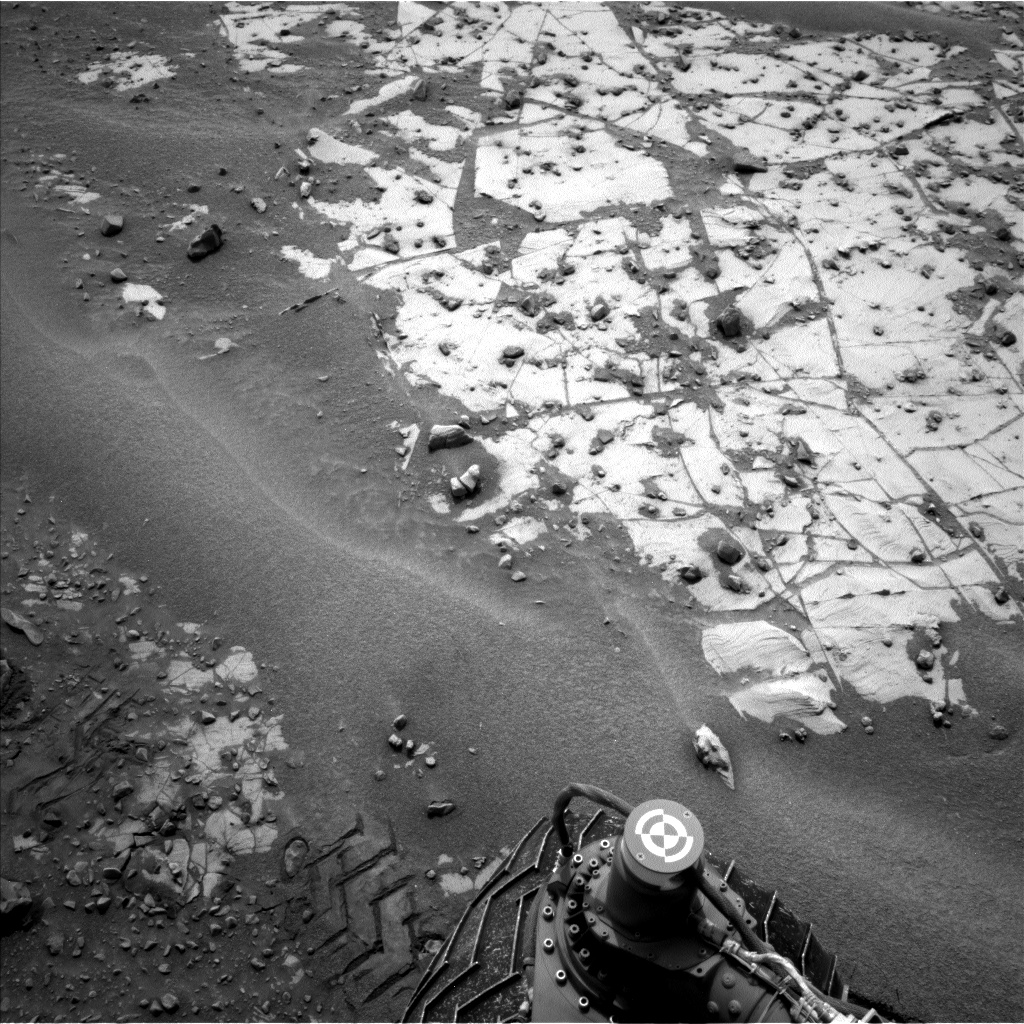 Nasa's Mars rover Curiosity acquired this image using its Left Navigation Camera on Sol 797, at drive 772, site number 44