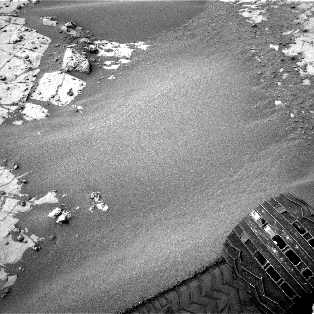 Nasa's Mars rover Curiosity acquired this image using its Left Navigation Camera on Sol 797, at drive 772, site number 44
