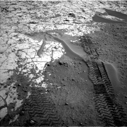Nasa's Mars rover Curiosity acquired this image using its Left Navigation Camera on Sol 797, at drive 904, site number 44