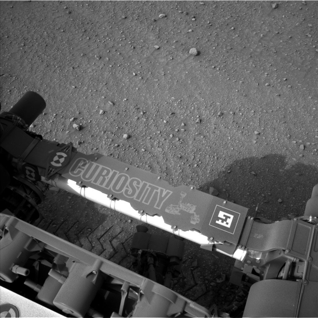 Nasa's Mars rover Curiosity acquired this image using its Left Navigation Camera on Sol 797, at drive 920, site number 44