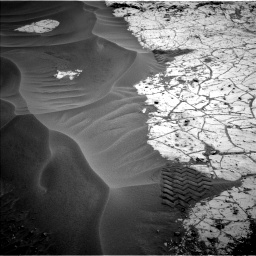 Nasa's Mars rover Curiosity acquired this image using its Left Navigation Camera on Sol 799, at drive 920, site number 44