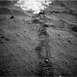 Nasa's Mars rover Curiosity acquired this image using its Left Navigation Camera on Sol 799, at drive 986, site number 44