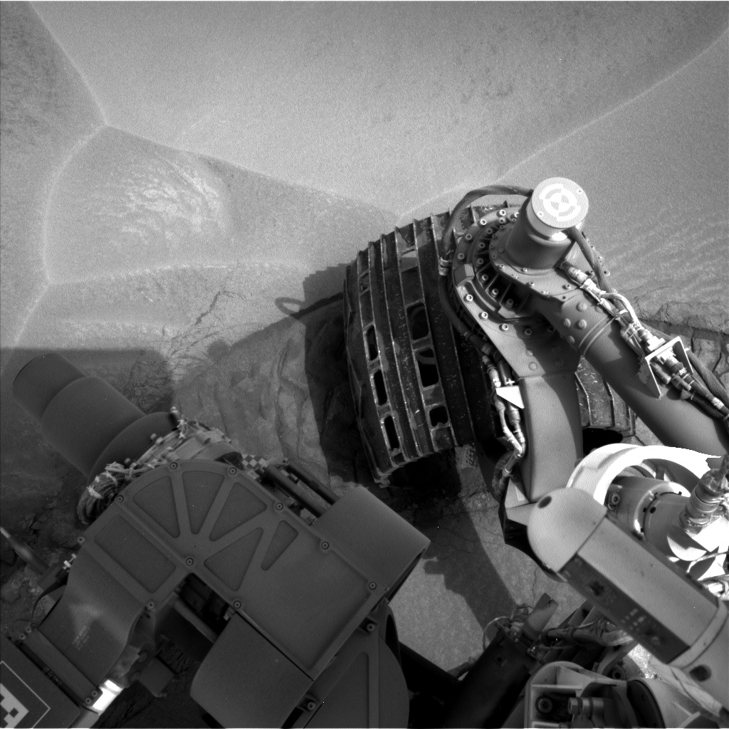 Nasa's Mars rover Curiosity acquired this image using its Left Navigation Camera on Sol 799, at drive 1102, site number 44