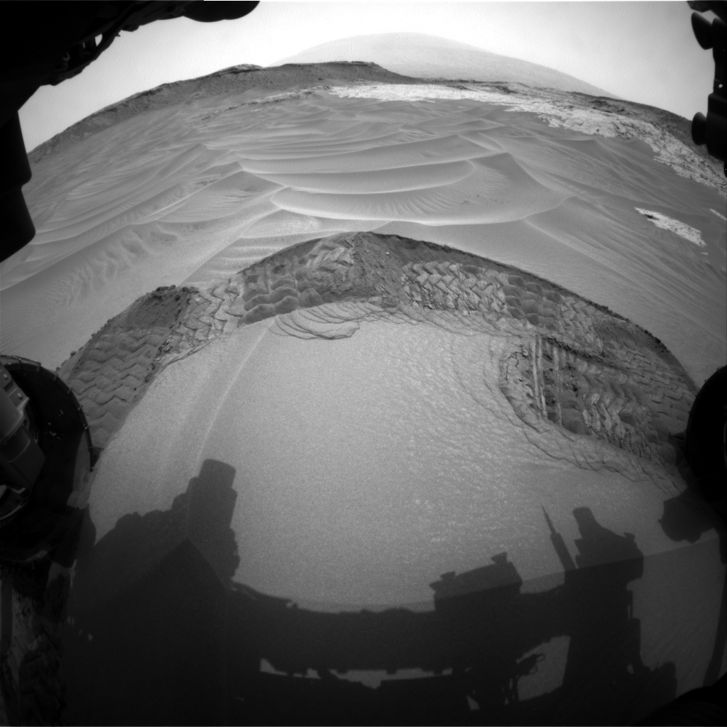 Nasa's Mars rover Curiosity acquired this image using its Front Hazard Avoidance Camera (Front Hazcam) on Sol 800, at drive 1140, site number 44
