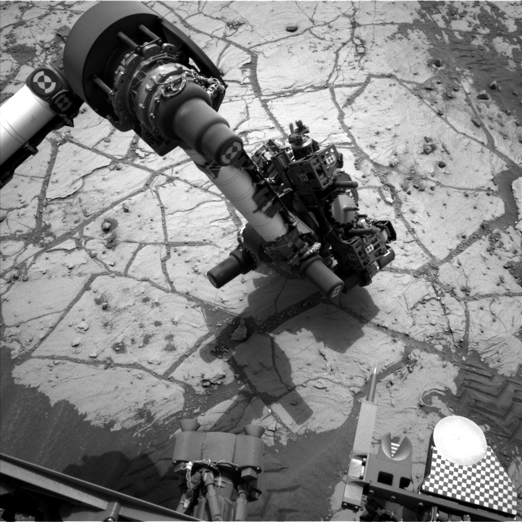 Nasa's Mars rover Curiosity acquired this image using its Left Navigation Camera on Sol 805, at drive 1282, site number 44
