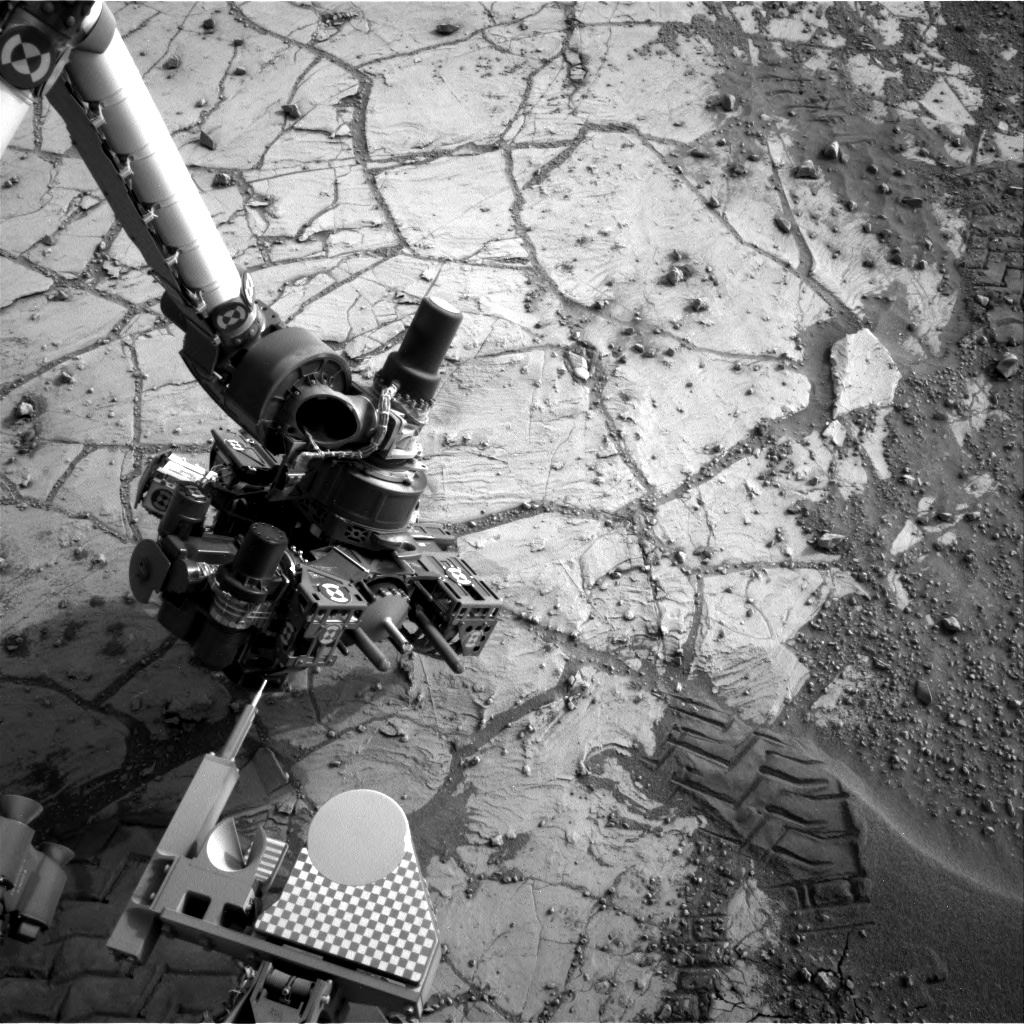 Nasa's Mars rover Curiosity acquired this image using its Right Navigation Camera on Sol 806, at drive 1282, site number 44