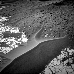 Nasa's Mars rover Curiosity acquired this image using its Right Navigation Camera on Sol 807, at drive 1354, site number 44
