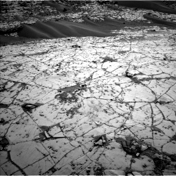 Nasa's Mars rover Curiosity acquired this image using its Left Navigation Camera on Sol 812, at drive 1450, site number 44