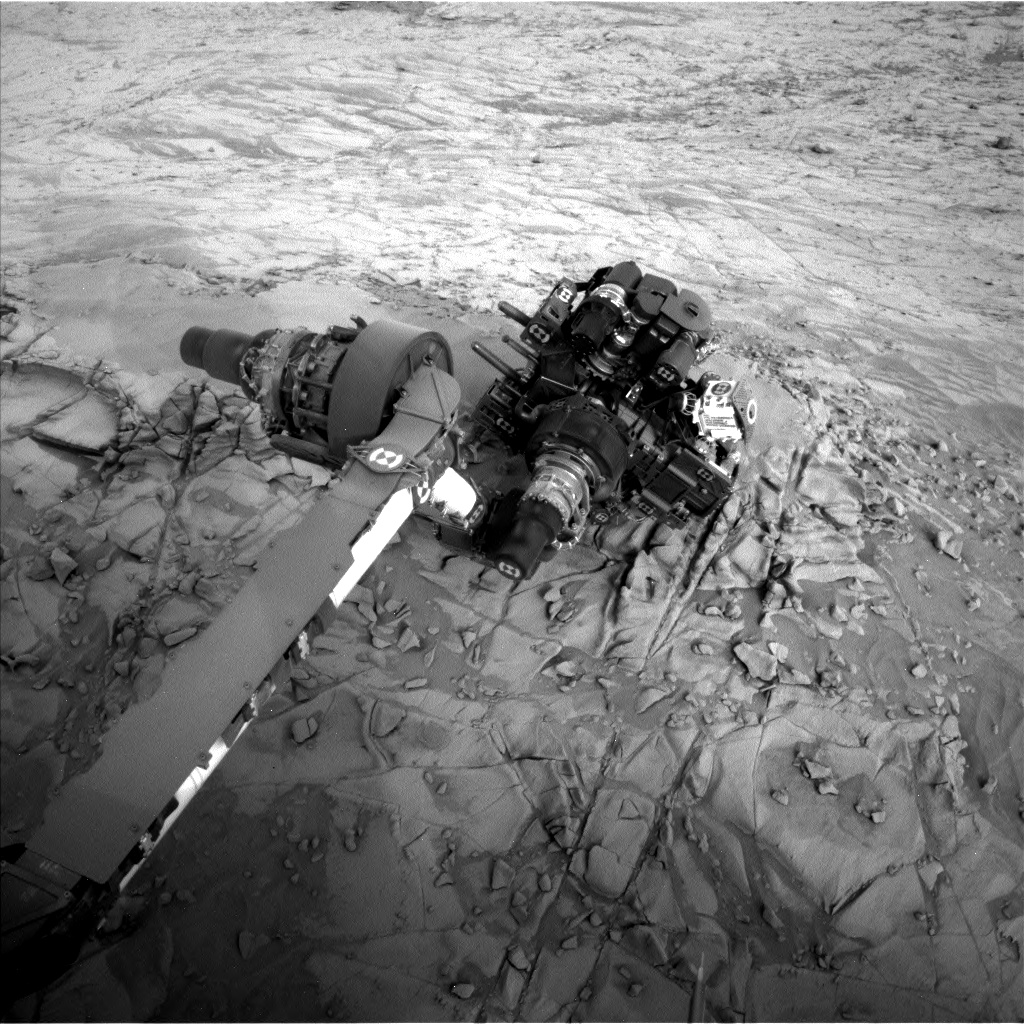 Nasa's Mars rover Curiosity acquired this image using its Left Navigation Camera on Sol 814, at drive 1546, site number 44