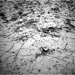 Nasa's Mars rover Curiosity acquired this image using its Left Navigation Camera on Sol 817, at drive 1672, site number 44