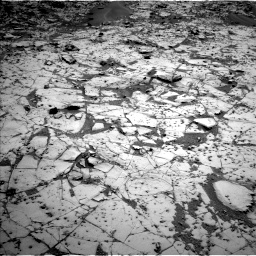 Nasa's Mars rover Curiosity acquired this image using its Left Navigation Camera on Sol 817, at drive 1708, site number 44