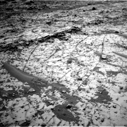 Nasa's Mars rover Curiosity acquired this image using its Left Navigation Camera on Sol 826, at drive 2002, site number 44