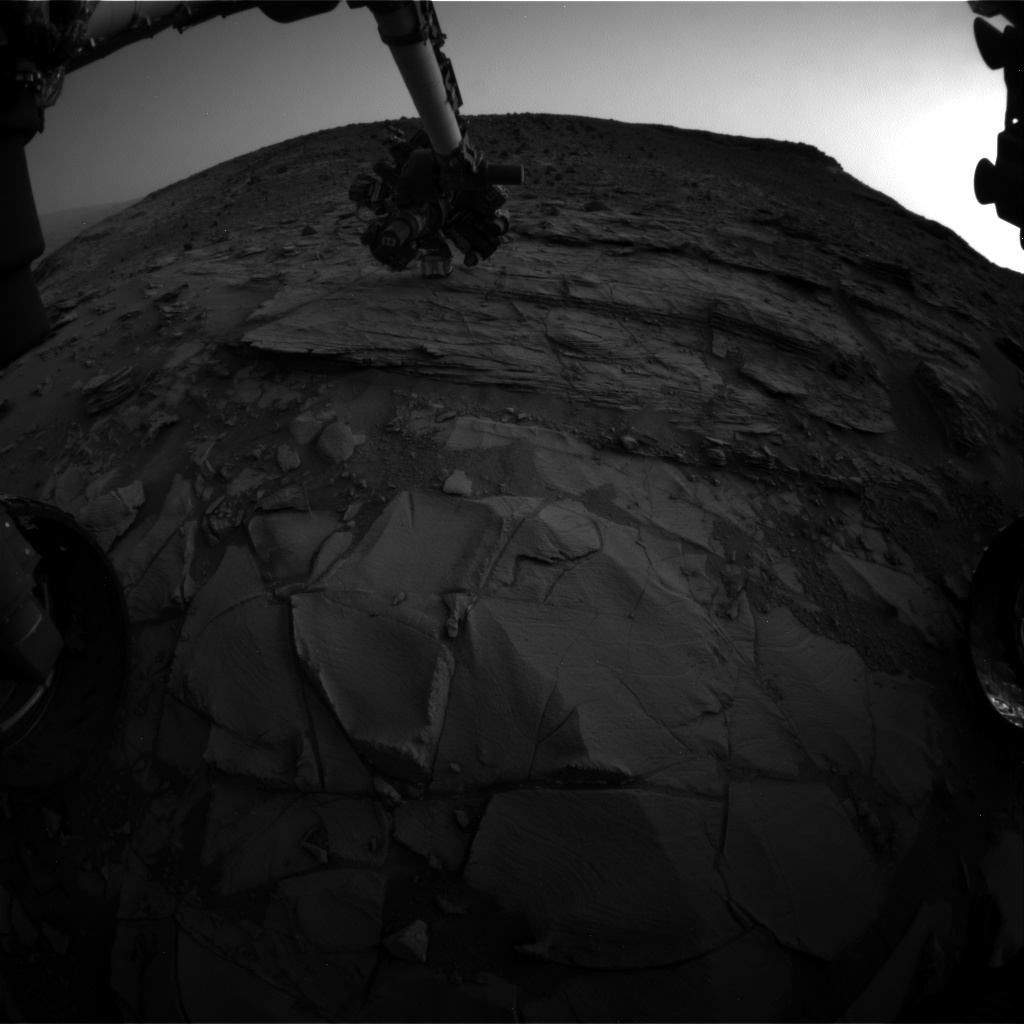 Nasa's Mars rover Curiosity acquired this image using its Front Hazard Avoidance Camera (Front Hazcam) on Sol 828, at drive 2062, site number 44