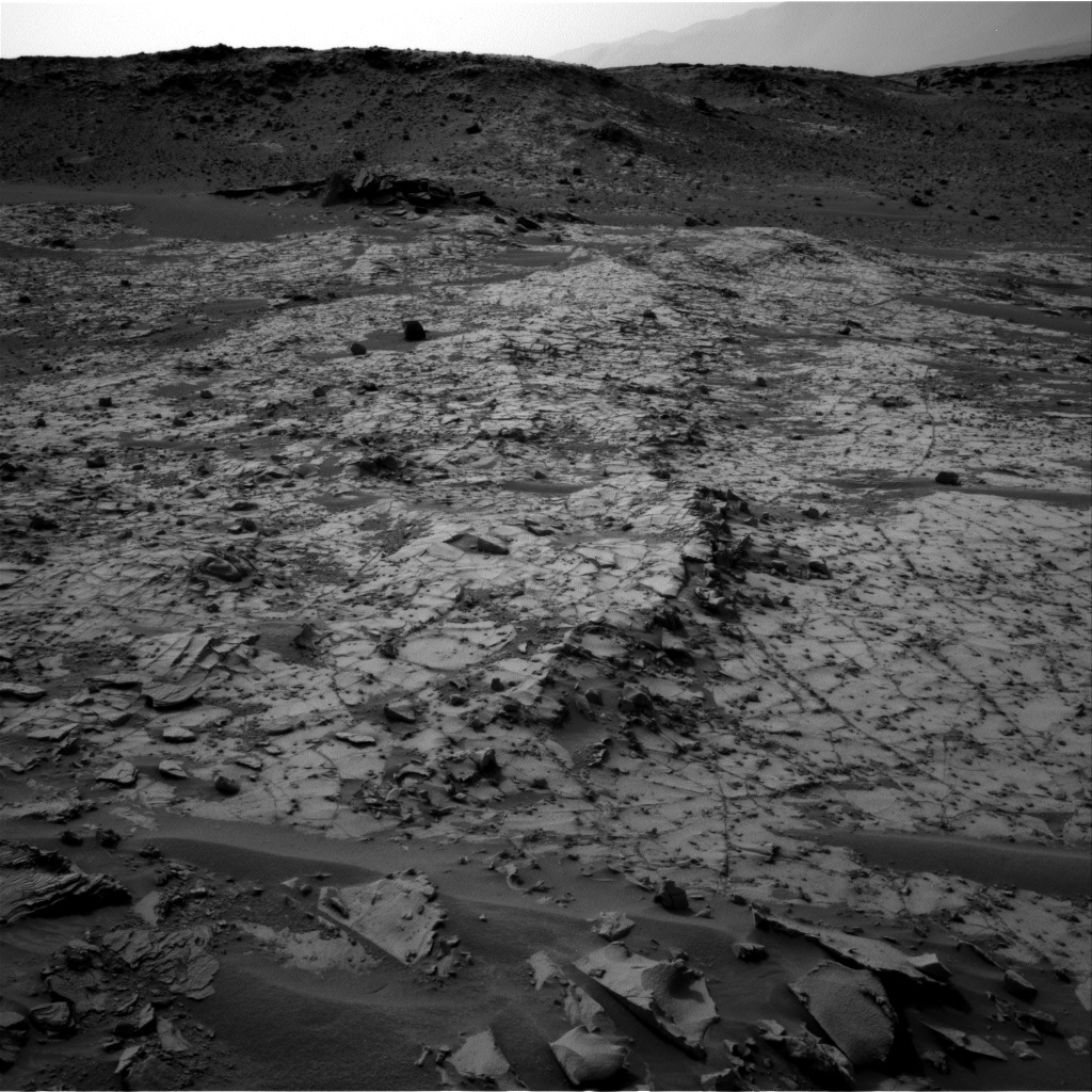 Nasa's Mars rover Curiosity acquired this image using its Right Navigation Camera on Sol 831, at drive 2062, site number 44